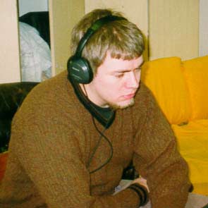 Janne kuuntelee